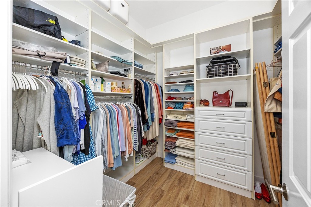 MLS #WS25257279 image #34