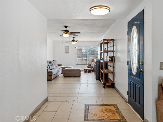 Detail Gallery Image 13 of 55 For 14798 Dos Palmas, Victorville,  CA 92392 - 4 Beds | 2 Baths