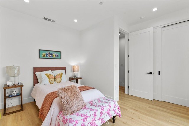 201 S Westlake Ave Unit #203, Los Angeles CA: https://media.crmls.org/medias/07ae1df9-00f2-4f2d-b6e5-0855e301e6b1.jpg