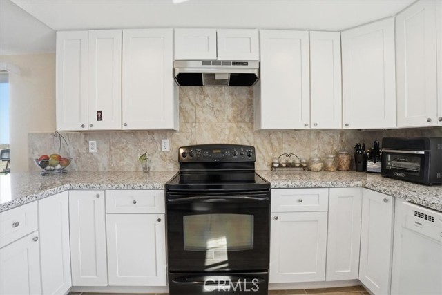 Detail Gallery Image 4 of 37 For 12601 Nandina, Phelan,  CA 92371 - 3 Beds | 2 Baths