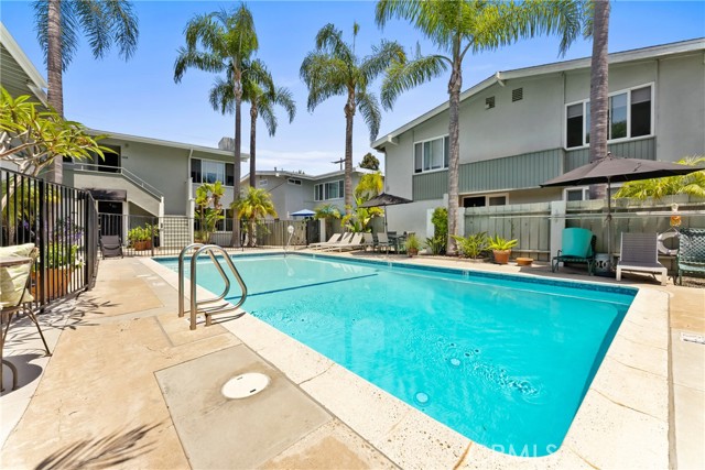 503 Saint Andrews, Newport Beach CA: https://media.crmls.org/medias/07aeca07-6816-40f0-99e2-b8b5d55bd1d9.jpg