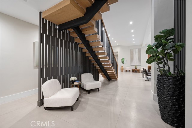 4609 Louise Avenue, Encino CA: https://media.crmls.org/medias/07af22f0-b6a2-4add-a3da-a6044d92b368.jpg