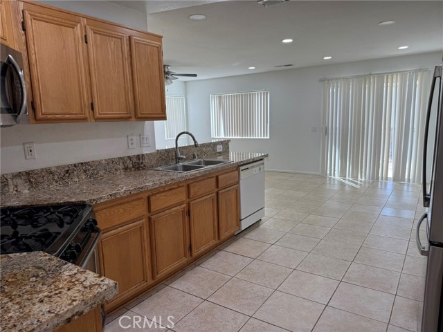 Detail Gallery Image 10 of 19 For 30541 Sierra Vista Dr, Menifee,  CA 92584 - 3 Beds | 2 Baths