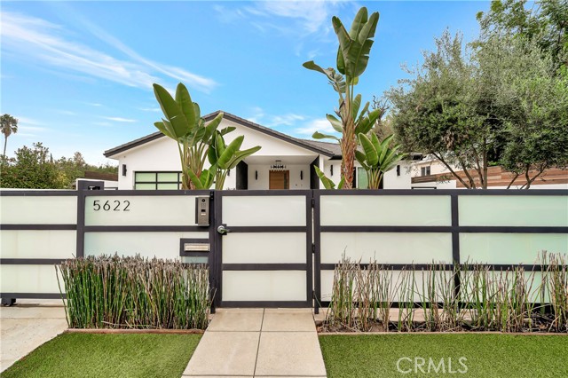 5622 Katherine, Sherman Oaks CA: https://media.crmls.org/medias/07b04eca-2eb1-487c-ba24-f6c130df8eb3.jpg