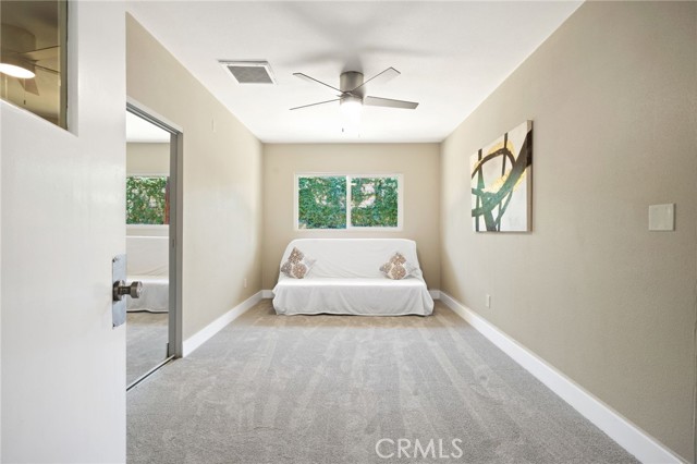 5905 Old Wheeler Road, La Verne CA: https://media.crmls.org/medias/07b1323a-77eb-4faf-9055-70ba3259bf66.jpg