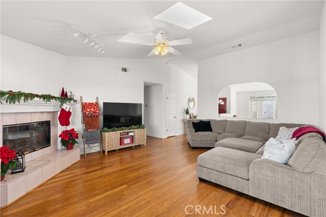 Detail Gallery Image 11 of 33 For 781 Koval, Santa Maria,  CA 93455 - 3 Beds | 2 Baths