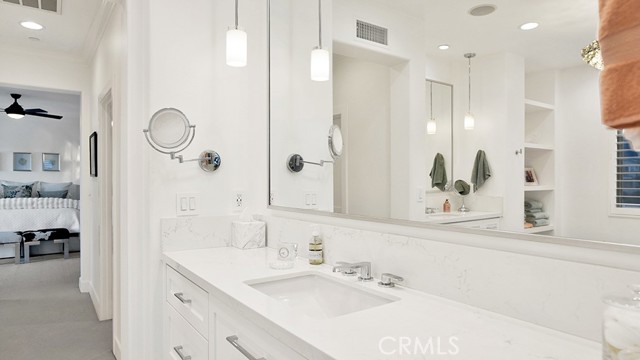 33 Via Armilla, San Clemente CA: https://media.crmls.org/medias/07b29500-85bf-4241-b3dc-8c1c57914370.jpg