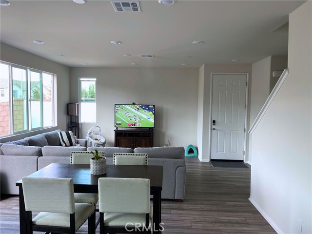 31832 Gimbal Way, Winchester CA: https://media.crmls.org/medias/07b2a847-b755-4673-8c36-258608fbaf91.jpg