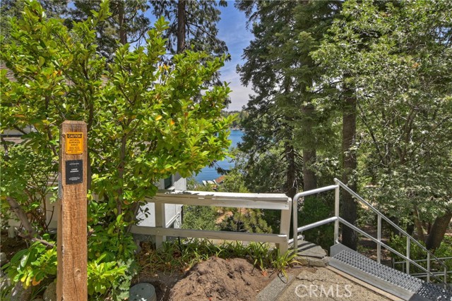 Detail Gallery Image 33 of 38 For 369 Emerald Way, Lake Arrowhead,  CA 92352 - 4 Beds | 2 Baths