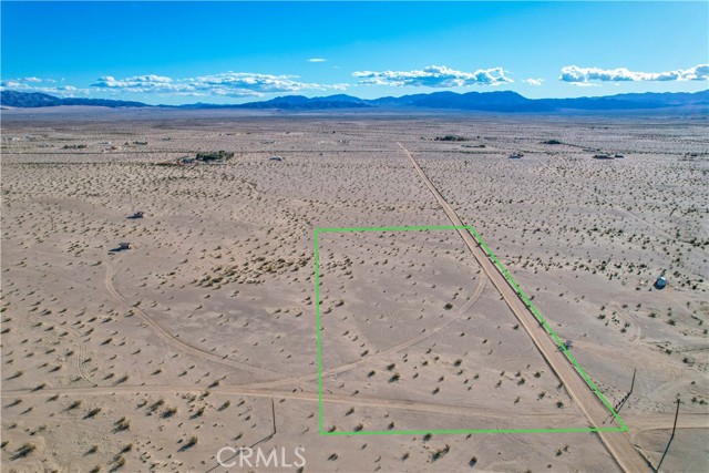 10 Naborly Road, Twentynine Palms, California 92277, ,Land,For Sale,10 Naborly Road,CRJT23131178