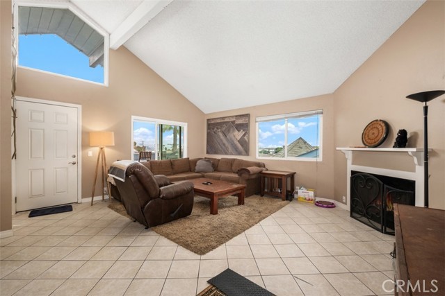34055 Silver Lantern Street, Dana Point CA: https://media.crmls.org/medias/07b33dd1-1127-4470-bb0a-aac1b14f9c39.jpg