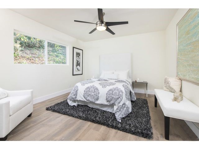 15672 Castlewoods Drive, Sherman Oaks CA: https://media.crmls.org/medias/07b3657b-1210-4e5e-b8c9-722c0f1fc233.jpg