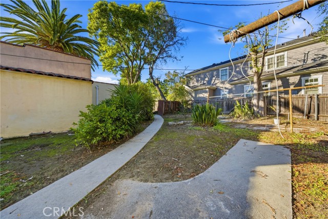 Detail Gallery Image 26 of 32 For 929 Descanso Dr, La Canada Flintridge,  CA 91011 - 3 Beds | 2 Baths