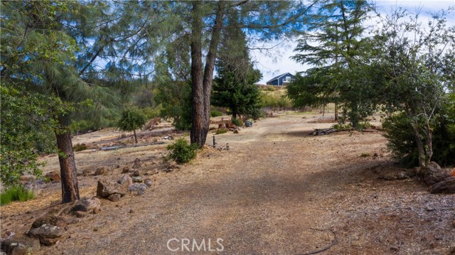 21541 Yankee Valley Road, Hidden Valley Lake CA: https://media.crmls.org/medias/07b43bce-3749-4526-aab7-c46dd4e7c82d.jpg
