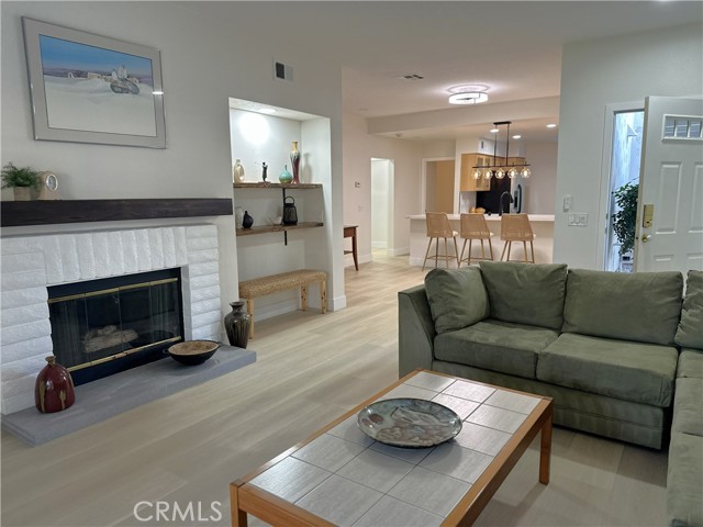 Image 1 for 280 Vista Royale CIR