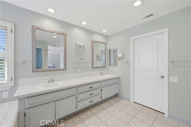 Detail Gallery Image 22 of 43 For 1970 Glassboro, Claremont,  CA 91711 - 4 Beds | 3 Baths