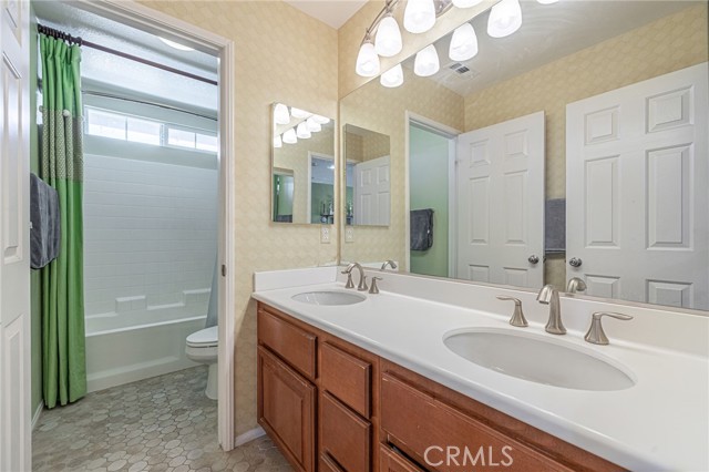 37137 Firethorn Street, Palmdale CA: https://media.crmls.org/medias/07b791fc-5ccd-4c74-94e8-0f20f1e30a5d.jpg