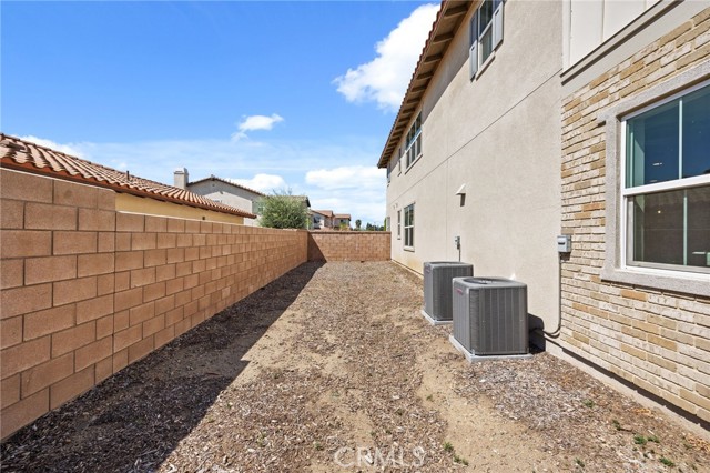 10095 Goldenrod Ct., Rancho Cucamonga CA: https://media.crmls.org/medias/07b7c485-e477-461d-b42f-2256cceea3fe.jpg