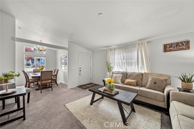 Detail Gallery Image 7 of 38 For 229 Chaparral, Frazier Park,  CA 93225 - 4 Beds | 2 Baths