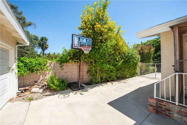 Detail Gallery Image 26 of 30 For 16915 Armstead St, Granada Hills,  CA 91344 - 3 Beds | 2 Baths