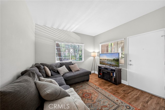 Detail Gallery Image 5 of 19 For 54 Flor De Mar, Rancho Santa Margarita,  CA 92688 - 2 Beds | 1 Baths