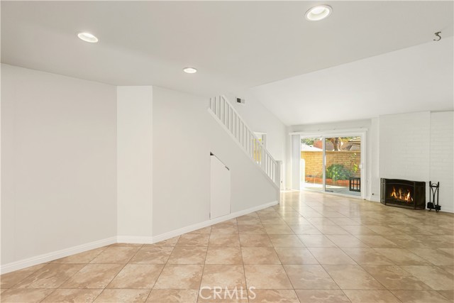 Detail Gallery Image 11 of 36 For 5136 Thorn Tree Ln, Irvine,  CA 92612 - 2 Beds | 2 Baths