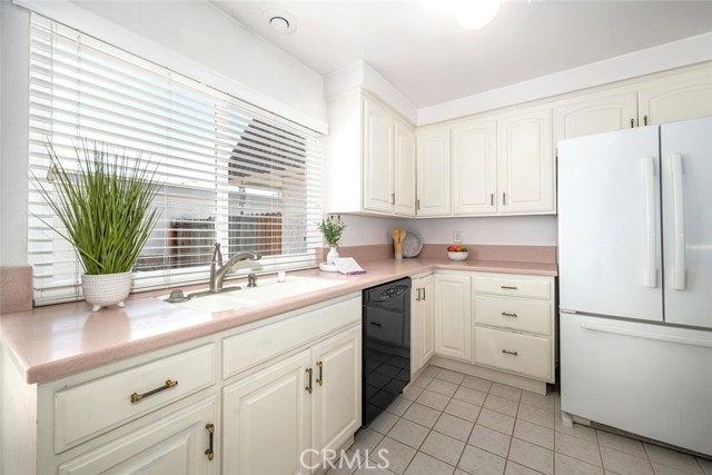 Image 21 of 75 For 6572 Mcnutt Way