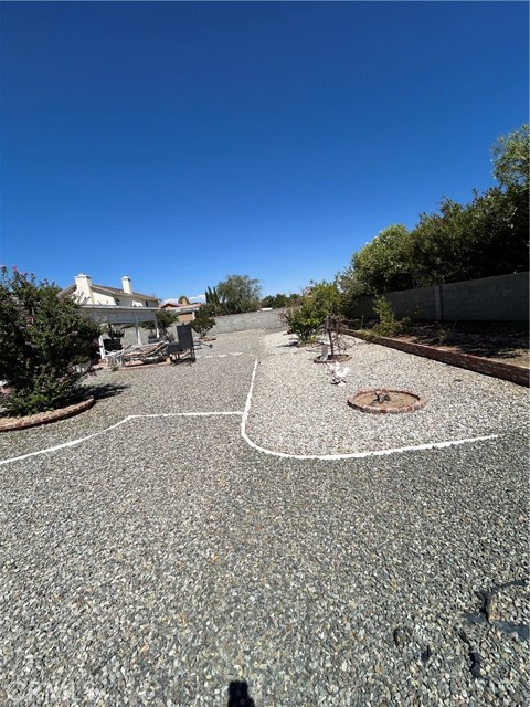 Detail Gallery Image 45 of 58 For 20361 Pahute, Apple Valley,  CA 92308 - 4 Beds | 2/1 Baths