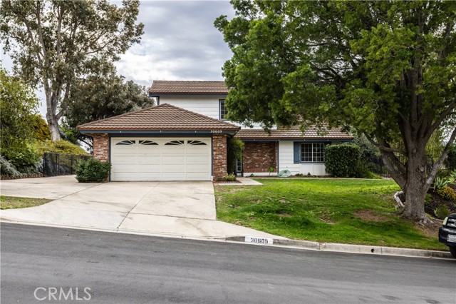 Detail Gallery Image 1 of 37 For 30609 Southern Cross Rd, Temecula,  CA 92592 - 2 Beds | 3 Baths