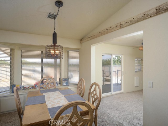 Detail Gallery Image 5 of 19 For 11032 Joshua St, Hesperia,  CA 92344 - 3 Beds | 2 Baths