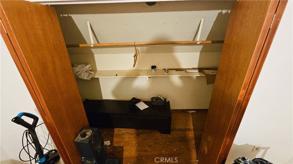 https://media.crmls.org/medias/07be148a-7cad-46eb-9b92-27a8f7a49e2a.jpg?preset=X-Large