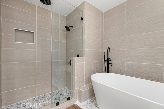 Detail Gallery Image 36 of 44 For 13475 Mission Tierra Way, Granada Hills,  CA 91344 - 5 Beds | 2/1 Baths