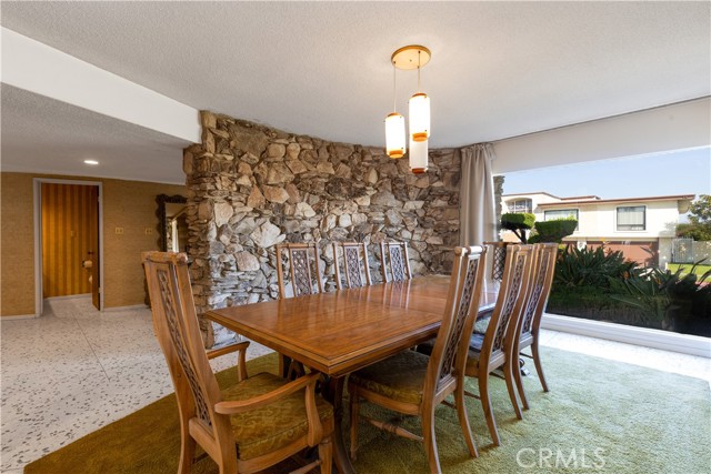 Detail Gallery Image 13 of 46 For 4955 Southridge Ave, View Park,  CA 90043 - 4 Beds | 4/1 Baths
