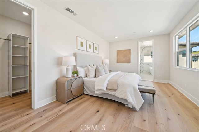 56 Chasma, Irvine CA: https://media.crmls.org/medias/07bfe95c-74bd-48d9-925f-df1de5b92784.jpg