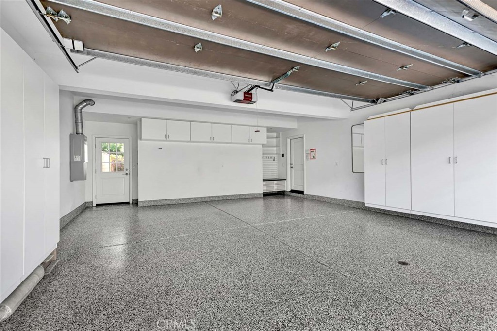 MLS #OC25248388 image #33