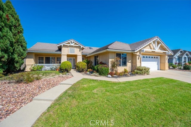 Detail Gallery Image 2 of 45 For 1036 Armstrong St, Lompoc,  CA 93436 - 5 Beds | 2 Baths