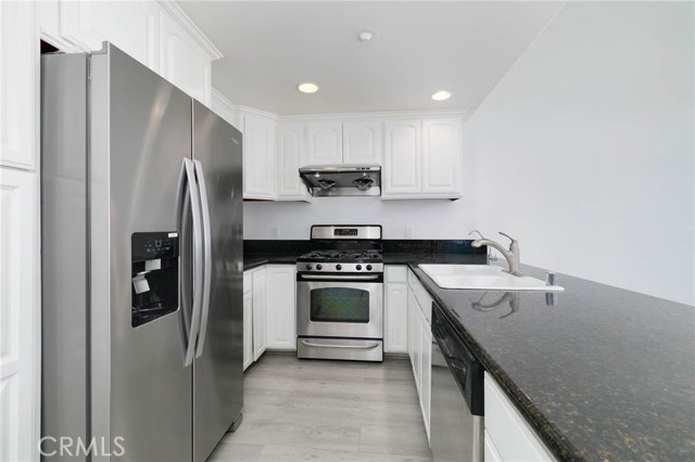 Detail Gallery Image 12 of 32 For 7266 Jackson Pl #3,  San Gabriel,  CA 91775 - 4 Beds | 5 Baths