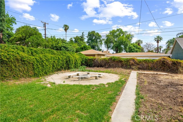 4415 12th Street, Riverside CA: https://media.crmls.org/medias/07c181af-bfb5-4bf4-aeca-b9cf04914707.jpg