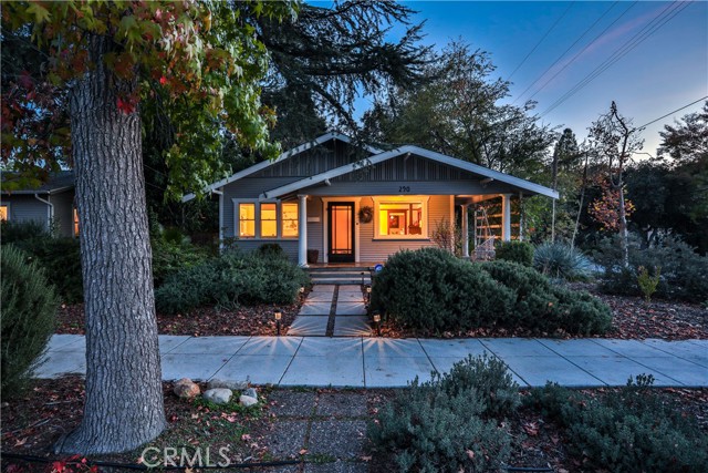 Detail Gallery Image 36 of 40 For 290 W 12th Street, Claremont,  CA 91711 - 3 Beds | 2 Baths