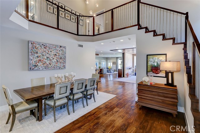 1833 8th Street, Manhattan Beach CA: https://media.crmls.org/medias/07c2b26a-f357-4124-bf3c-30ab7135cb0b.jpg