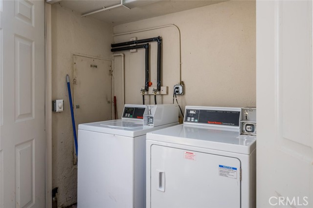 Detail Gallery Image 15 of 24 For 350 Y Pl #D,  Laguna Beach,  CA 92651 - 1 Beds | 1 Baths