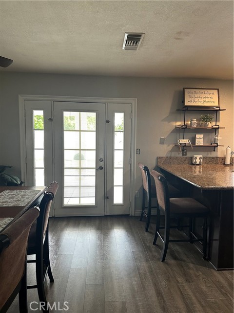 Detail Gallery Image 17 of 41 For 2311 Volya Ct, Colton,  CA 92324 - 4 Beds | 3/1 Baths