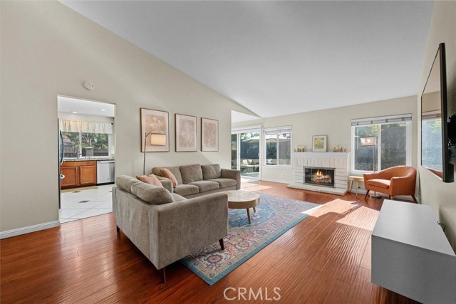 1643 Melody Circle, Corona CA: https://media.crmls.org/medias/07c66029-91f9-4161-aba9-9d8b76d0e2d2.jpg