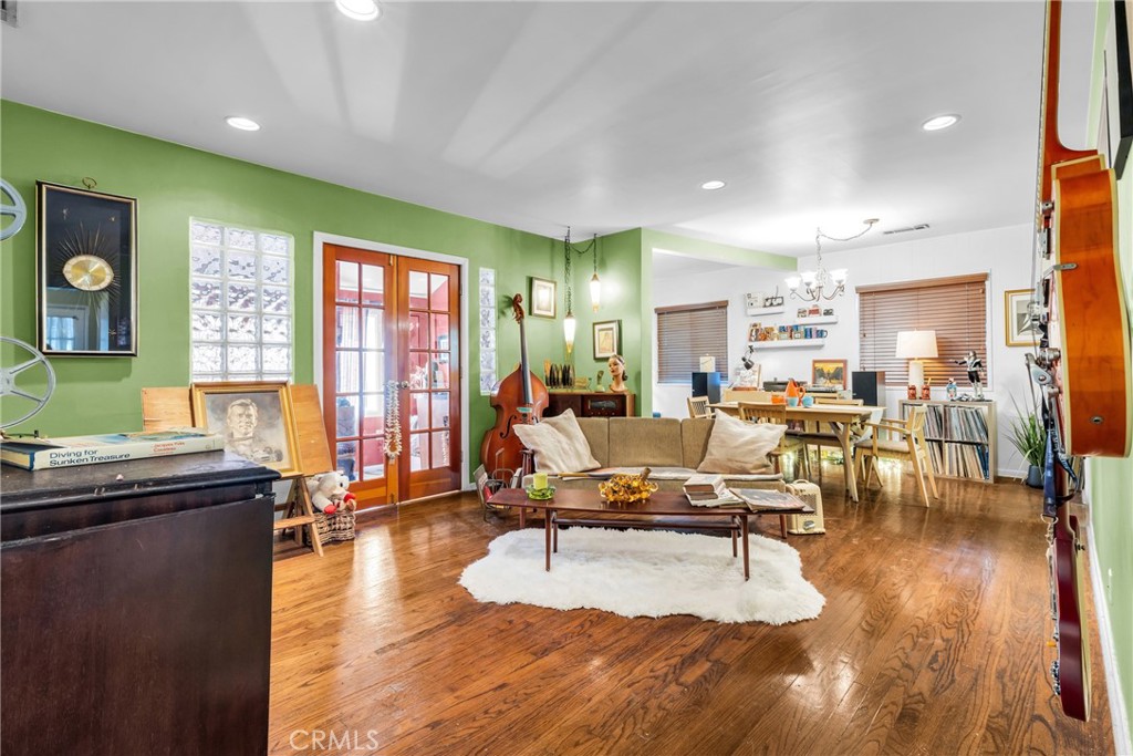 MLS #SR25238536 image #8