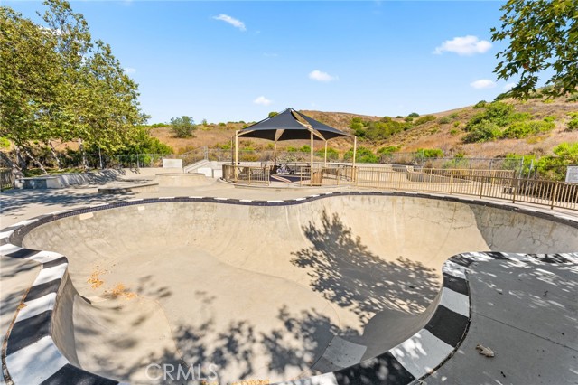 Detail Gallery Image 28 of 31 For 14 Calle Estero, Rancho Santa Margarita,  CA 92688 - 4 Beds | 2/1 Baths
