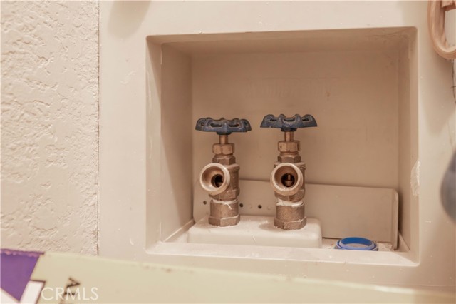 Detail Gallery Image 13 of 17 For 2184 4th Ln, Big Bear City,  CA 92314 - 2 Beds | 1 Baths