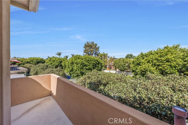 1501 Reggio Aisle, Irvine CA: https://media.crmls.org/medias/07c84fab-80cf-4f9d-8b66-08b56b1a66dd.jpg