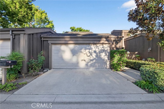 Front Image Thumbnail for CRPW25264323