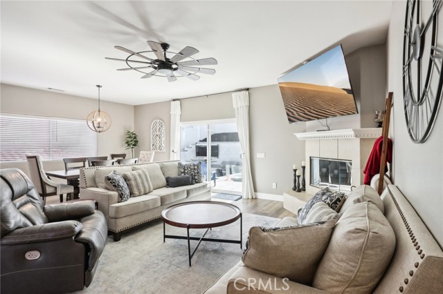 Detail Gallery Image 9 of 66 For 22141 Mustang Ct, Canyon Lake,  CA 92587 - 4 Beds | 2/1 Baths