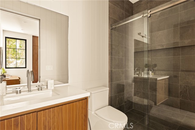 Detail Gallery Image 19 of 41 For 4930 Edgerton Ave, Encino,  CA 91436 - 5 Beds | 5/1 Baths